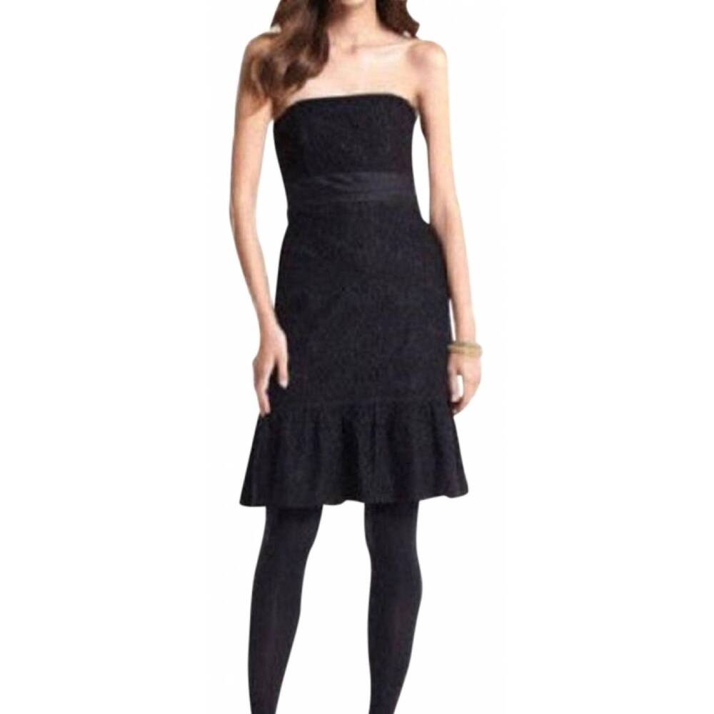 WHITE HOUSE BLACK MARKET whbm black lace strapless flared cocktail dress